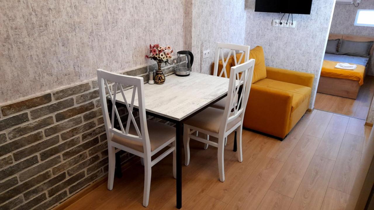 Dmanisi Apartment Tbilisi Bagian luar foto